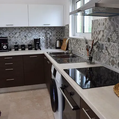 Private Olive Bungalow 파스티다